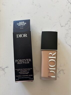 Dior Forever Skin Wear Foundation - Warm 2.5W